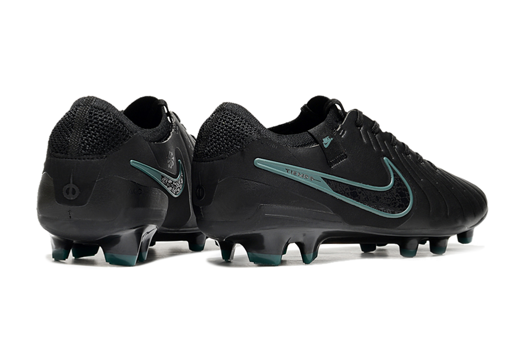 Nike Tiempo