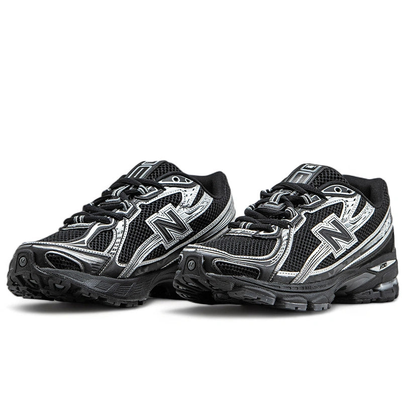 New Balance MR740