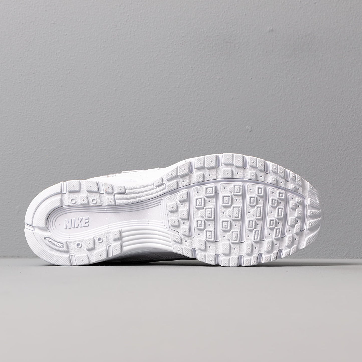 Nike P-6000