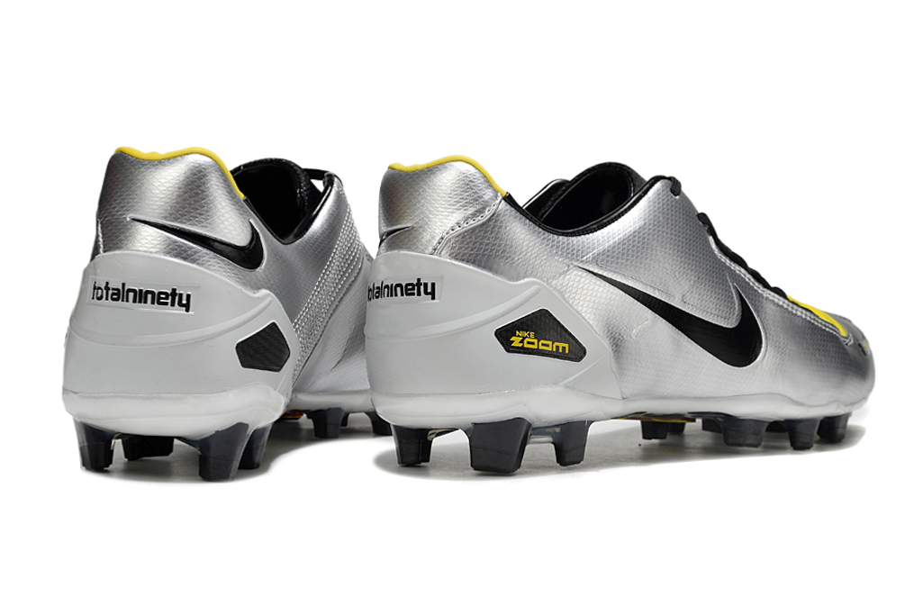 Nike Total 90