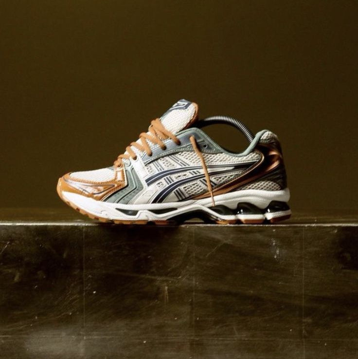 ASICS