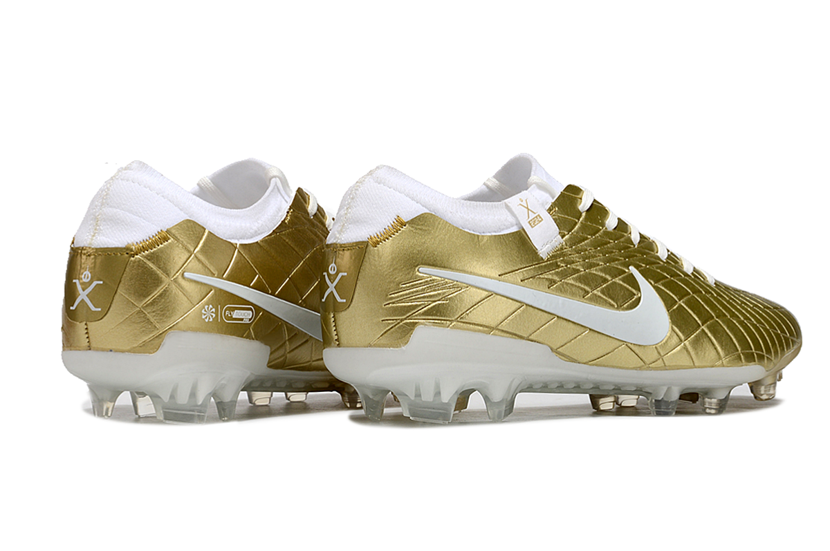 Nike Tiempo