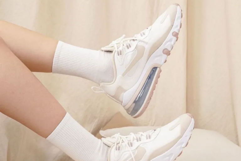 Nike Air Max 270 React