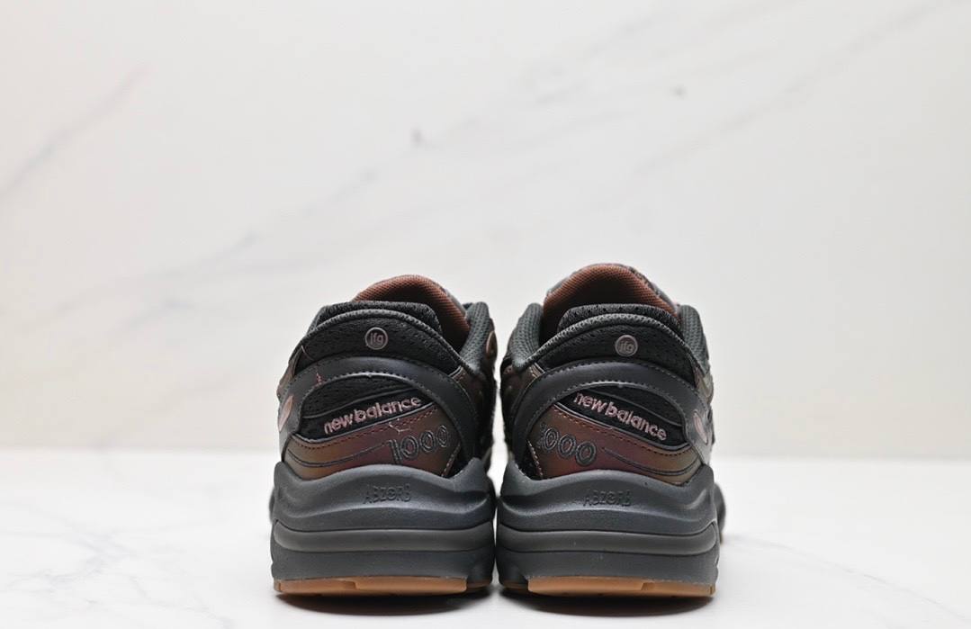 New Balance 1000