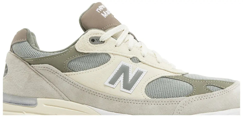 New Balance 993
