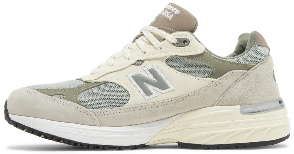 New Balance 993
