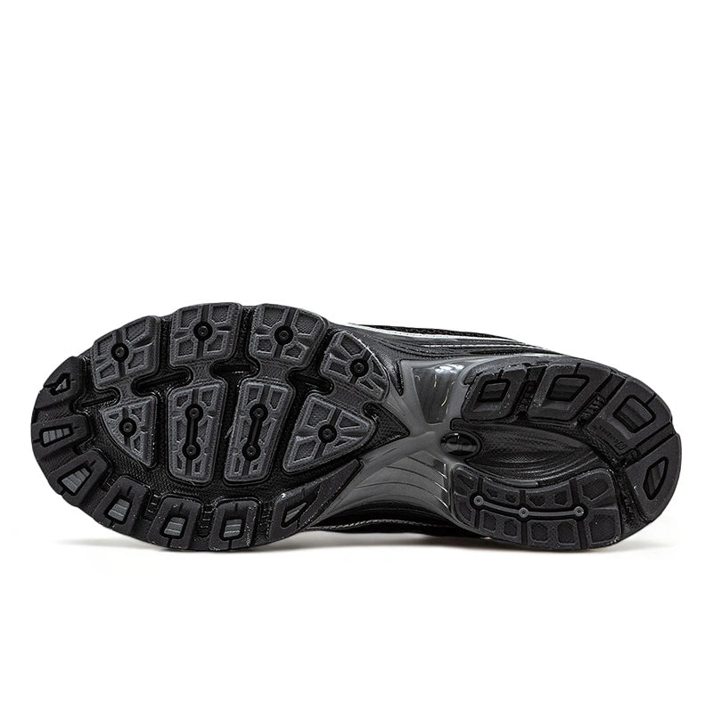 New Balance MR740