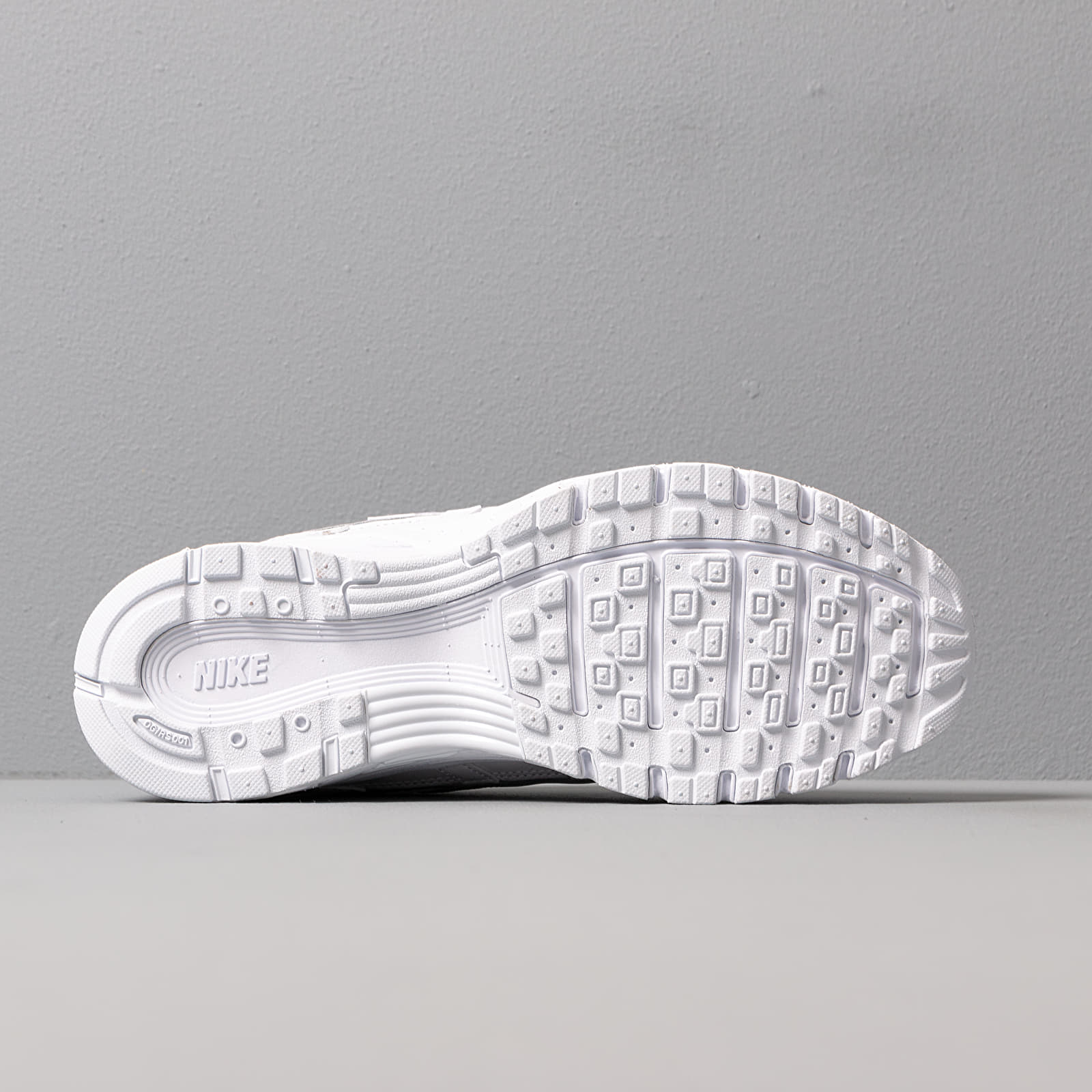 Nike P-6000