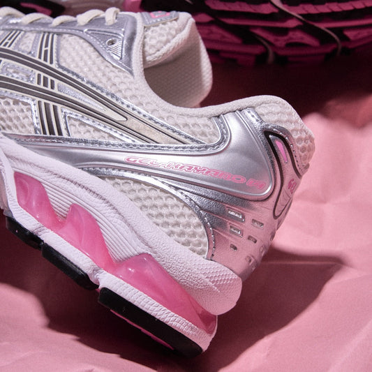 ASICS 