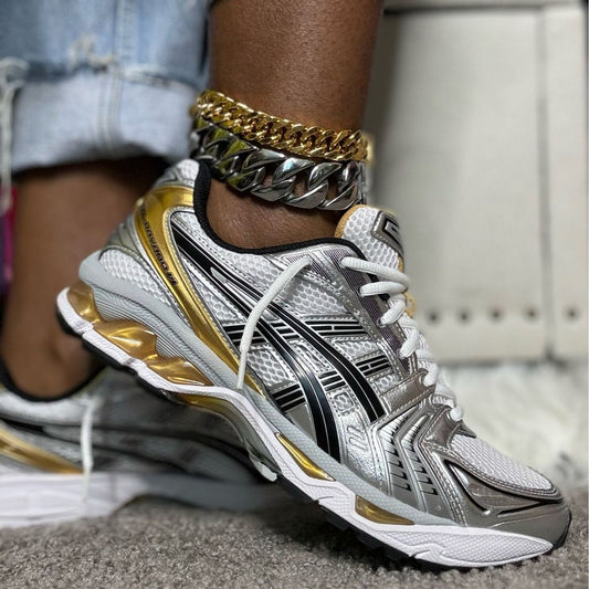 ASICS 