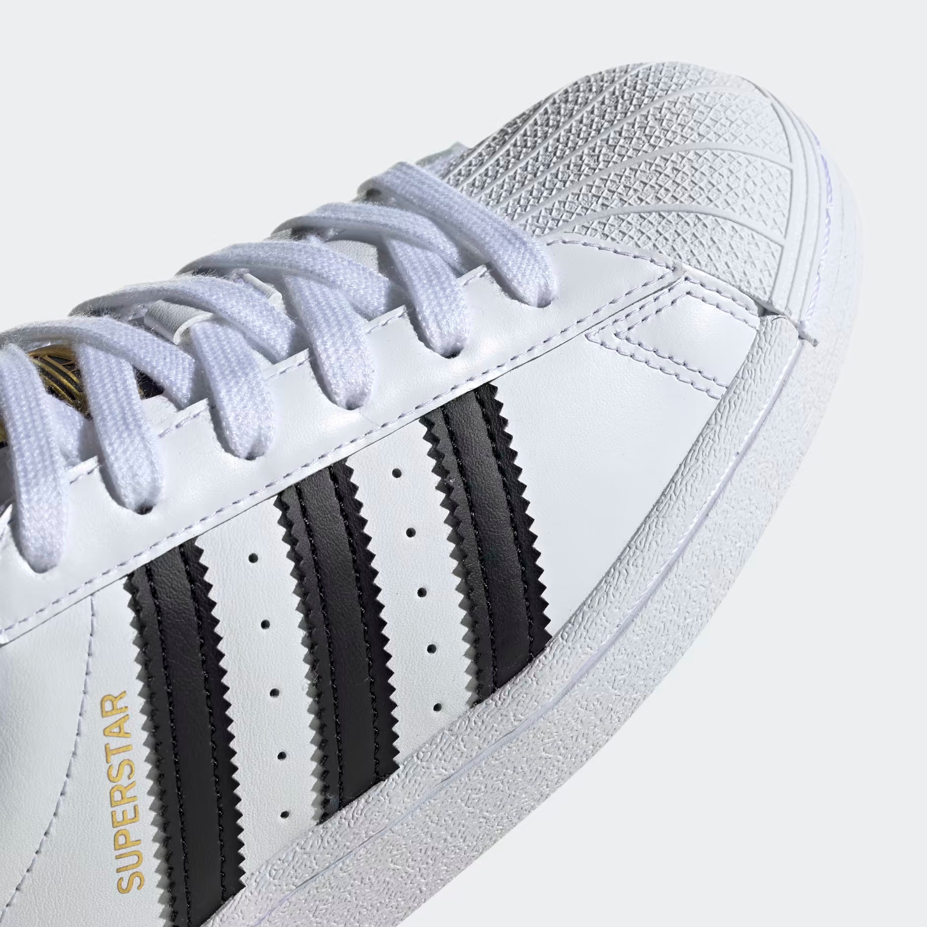Adidas Superstar