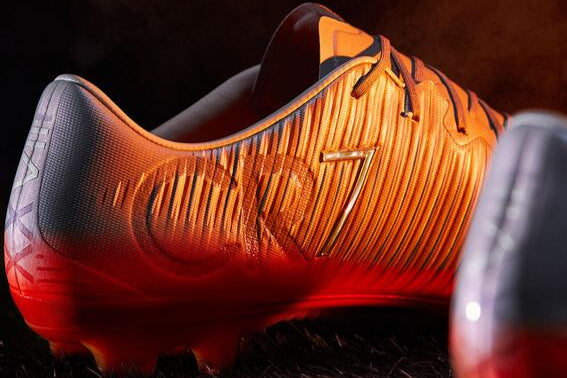 Nike Air Zoom Mercurial Vapor
