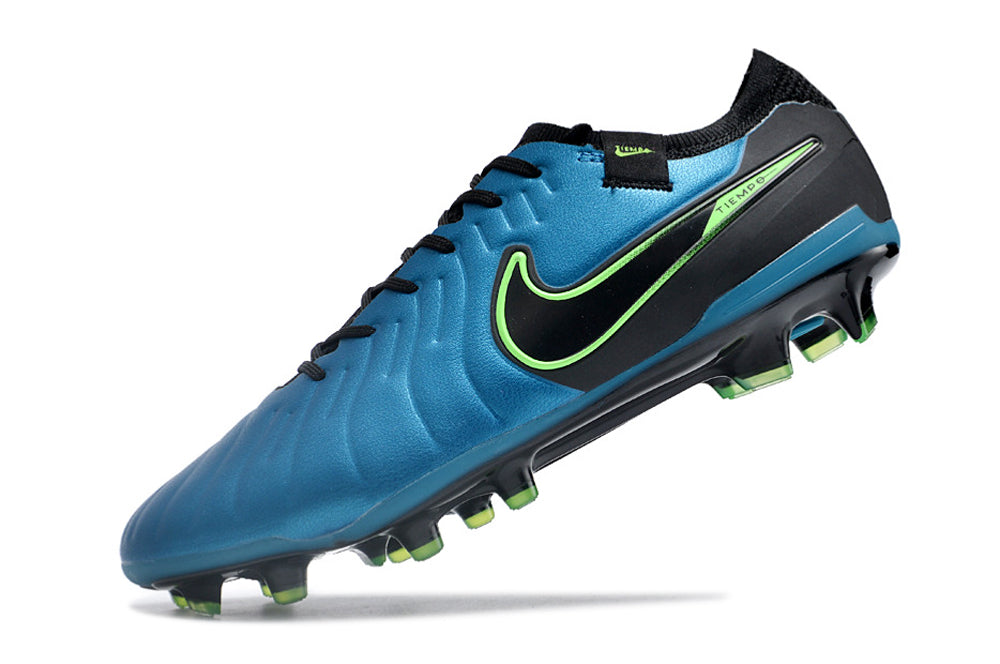 Nike Tiempo