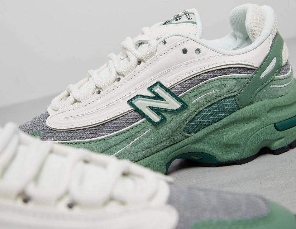 New Balance 1000