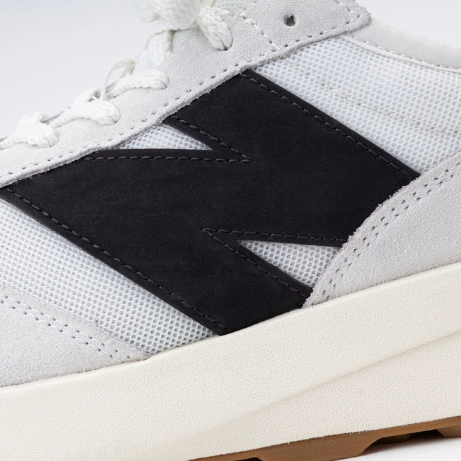 New Balance U370