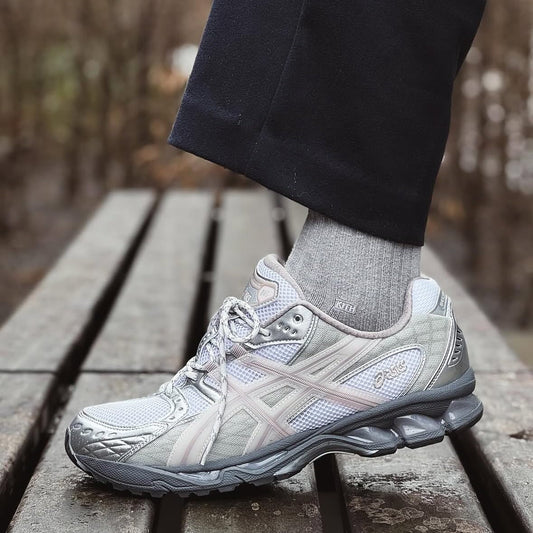 ASICS 