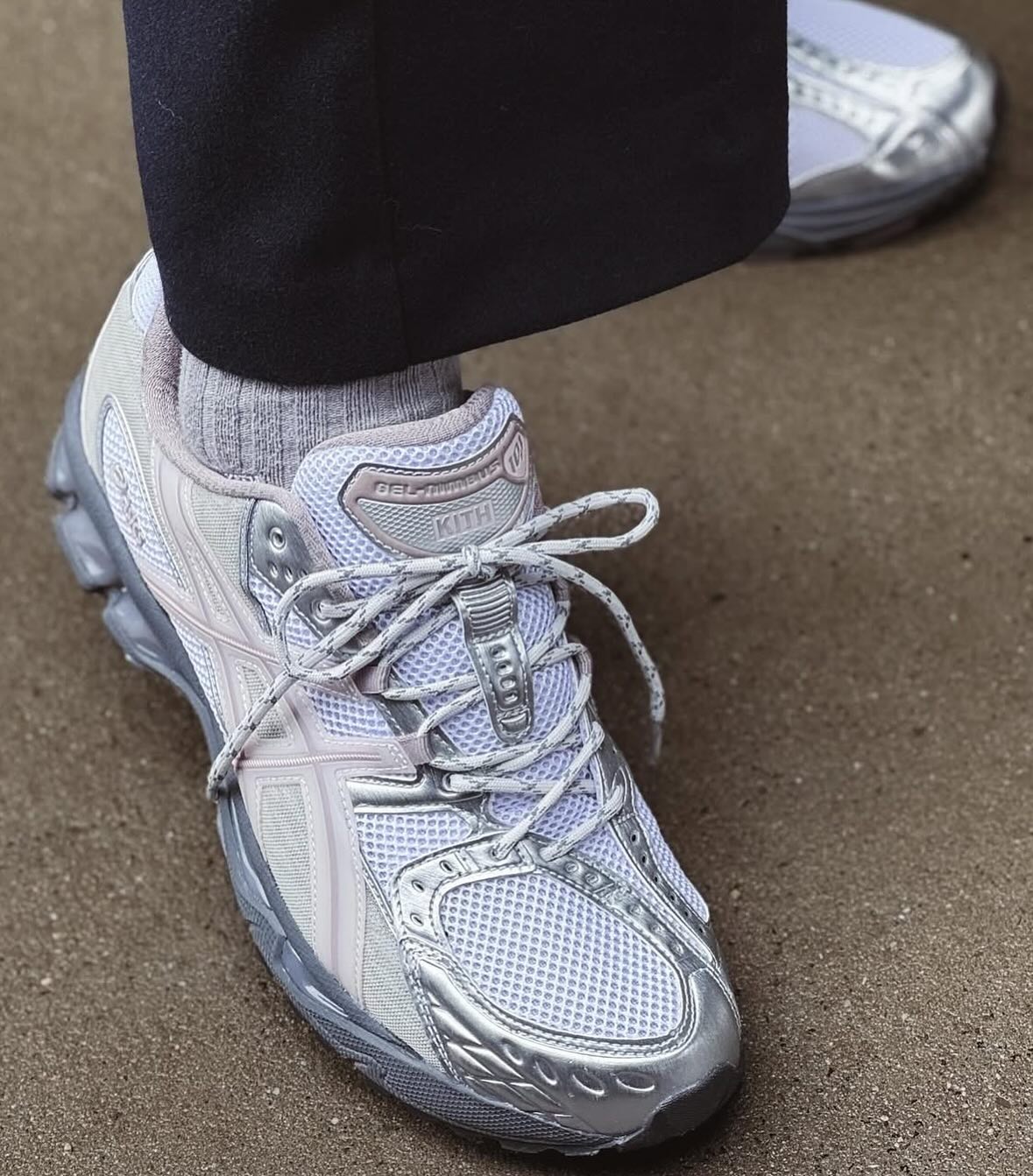 ASICS 