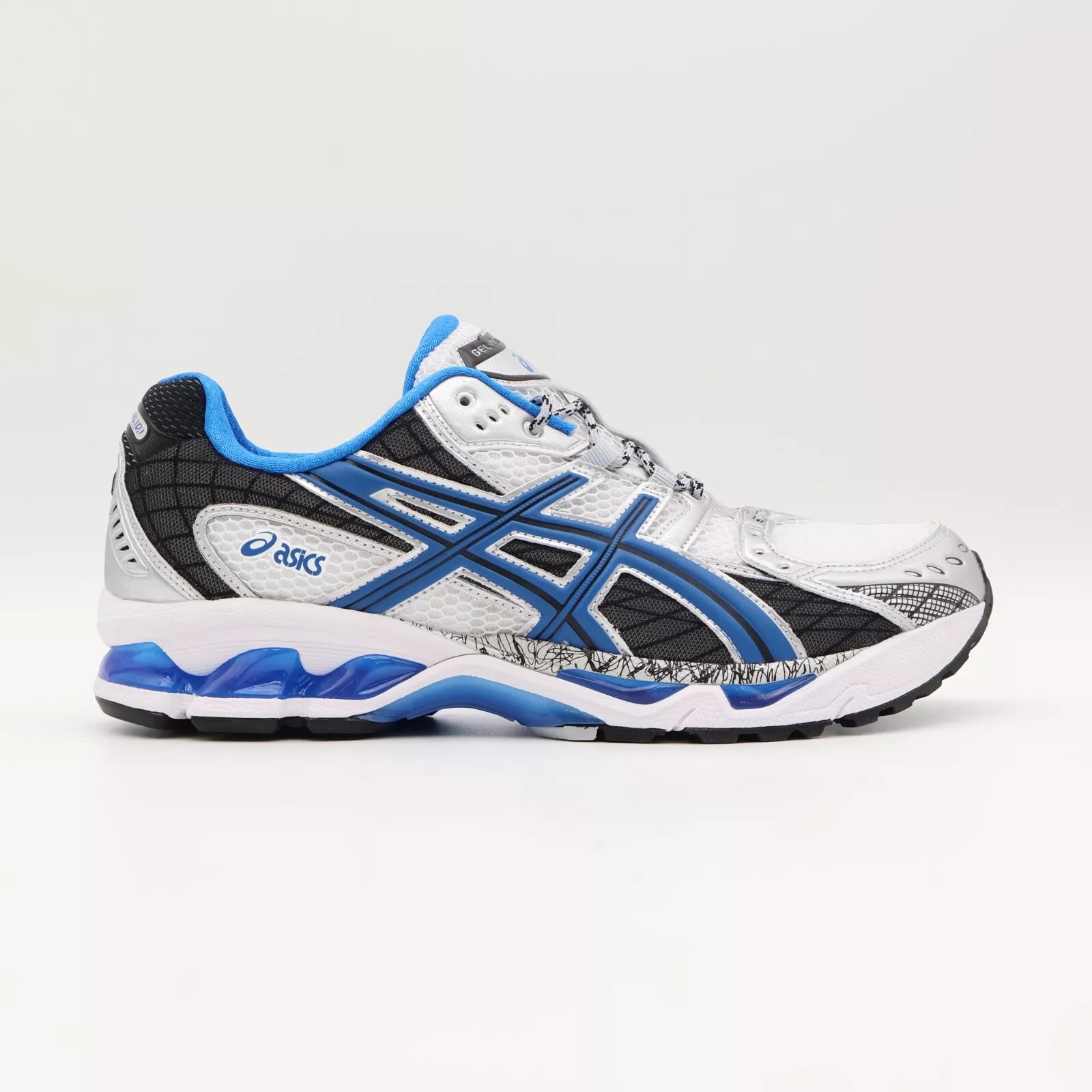 ASICS 
