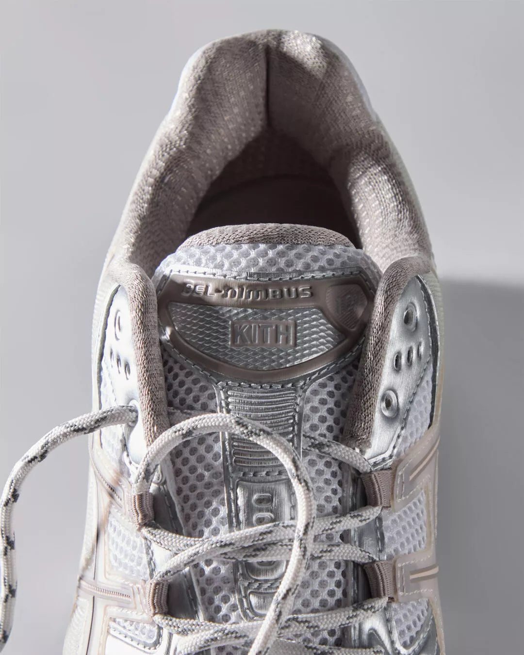 ASICS 
